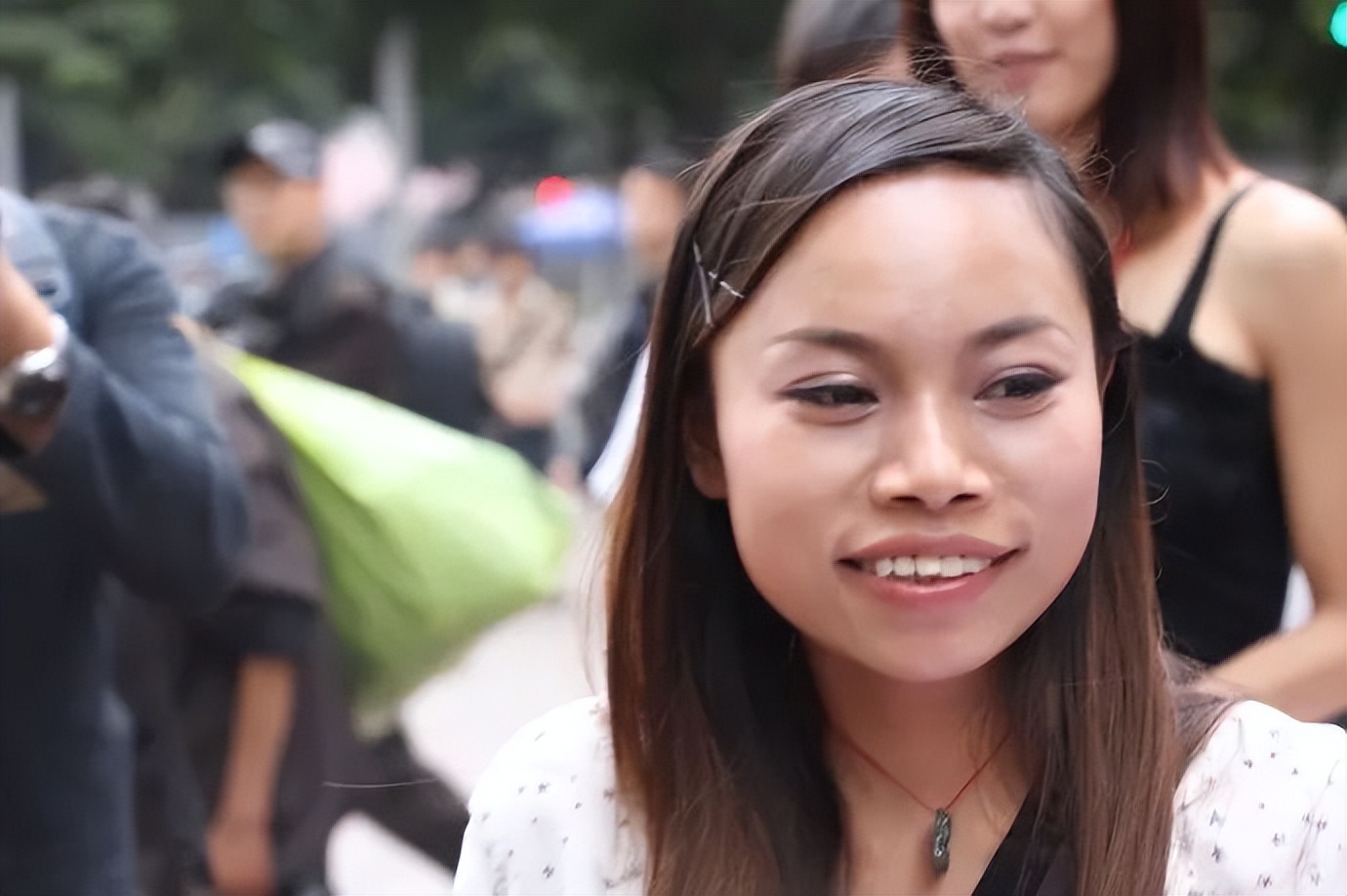 凤姐在美国的真实现状遭遇,凤姐当年是怎么去了美国