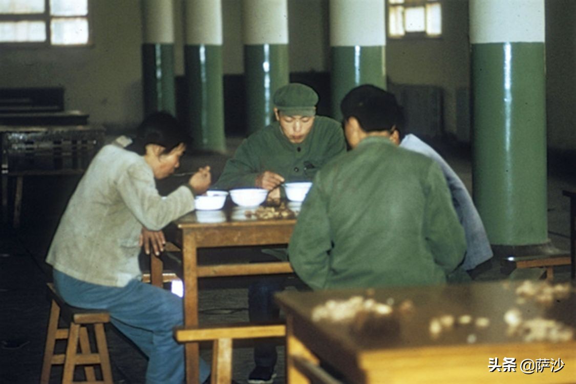 七十年代在饭店能吃些什么,70年代10块钱饭店能吃到什么