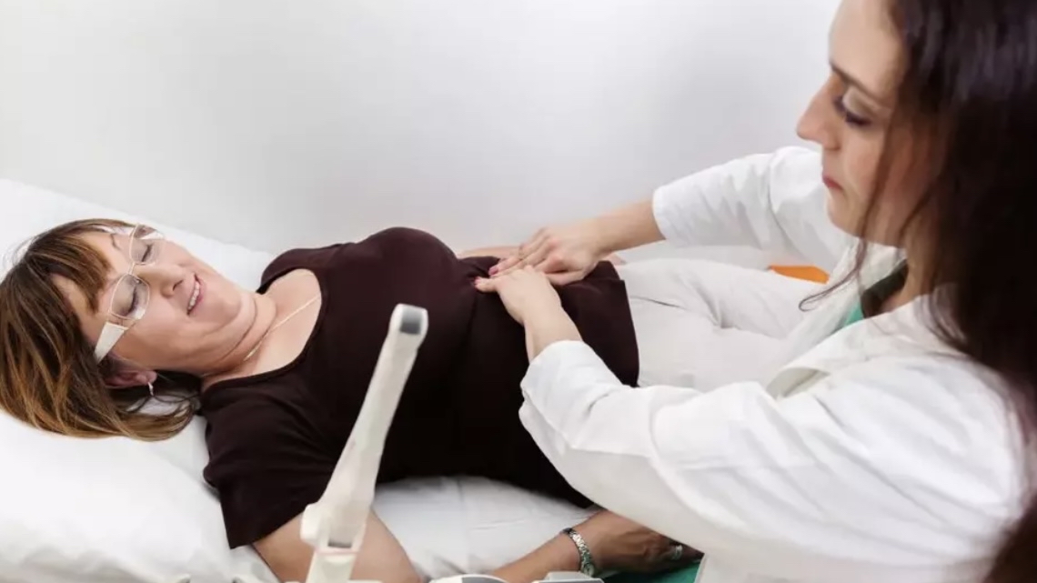 躺床上做妇科检查,检查妇科需要脱完裤子吗