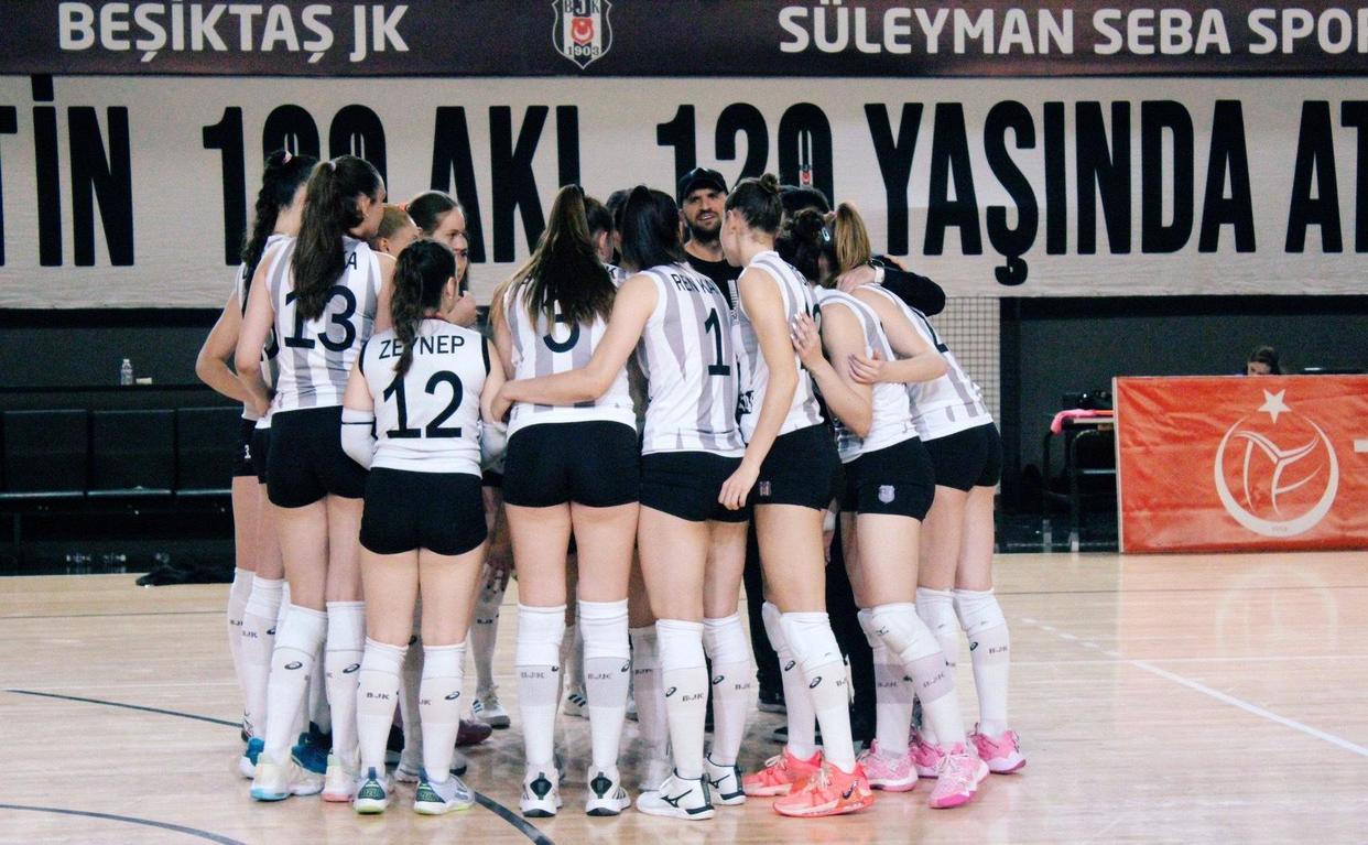 中国女排名将宣布暂别赛场,中国女排国手退赛