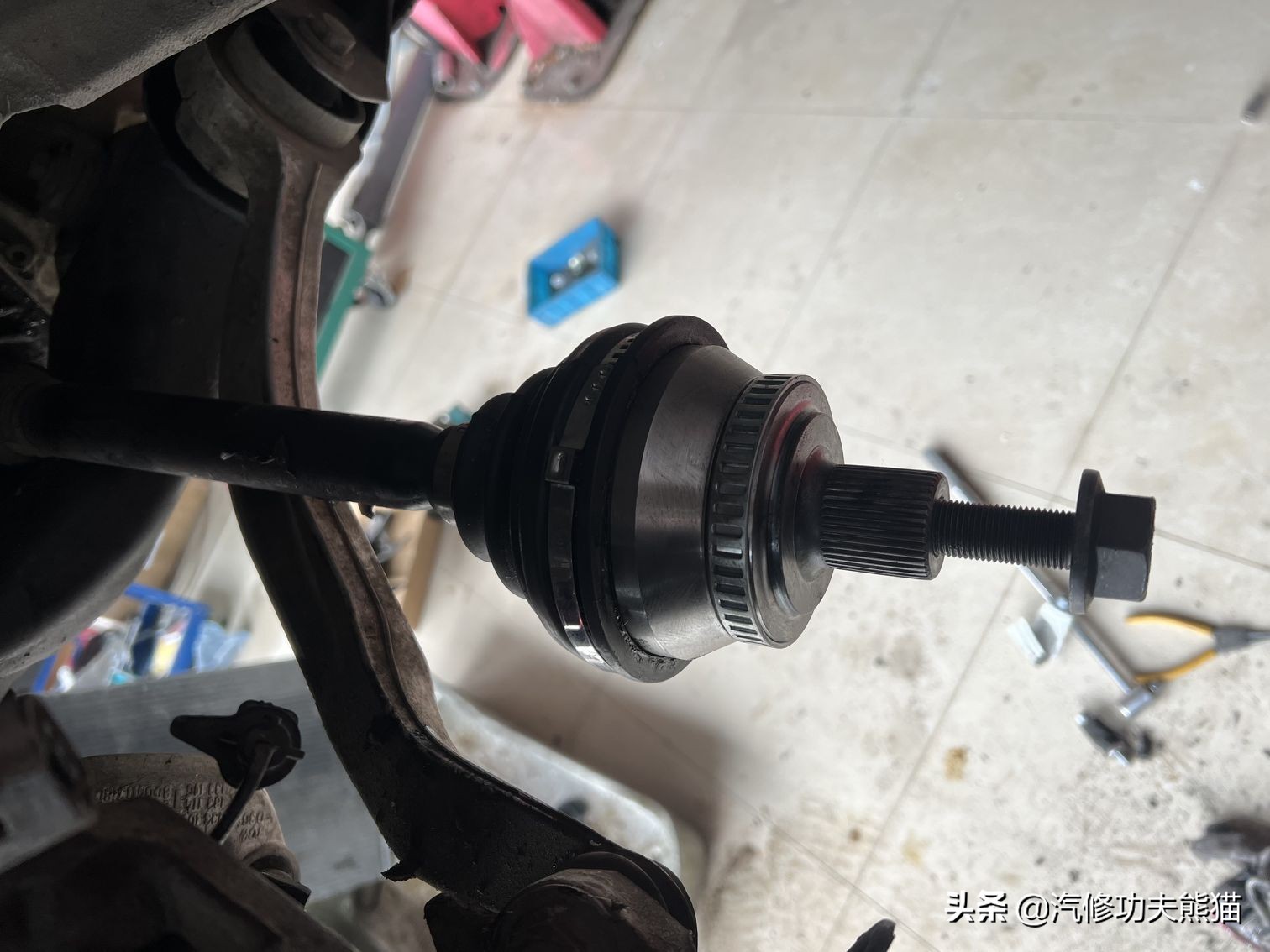 经济下行要不要换一般的车,经济下行要不要换奔驰