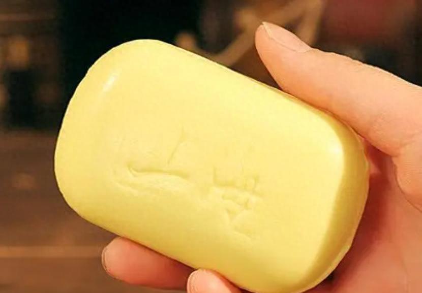 一女子坚持硫磺皂洗头半年生发,用上海硫磺皂洗头好吗