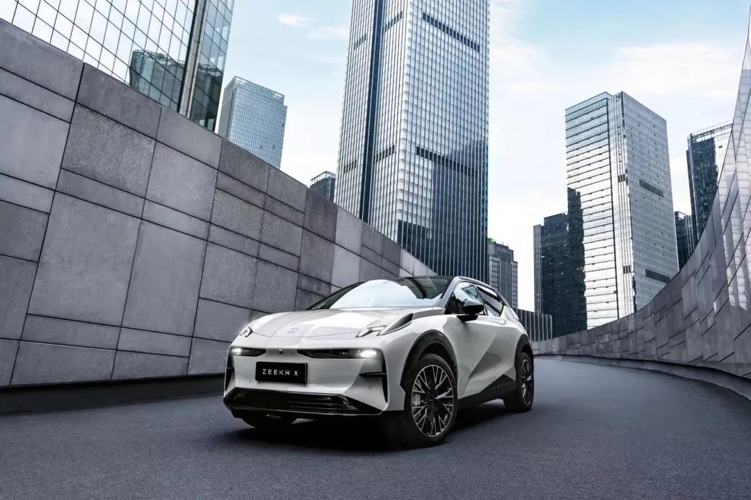 蝉联销冠，安聪慧吐露心声：极氪不快也不完美