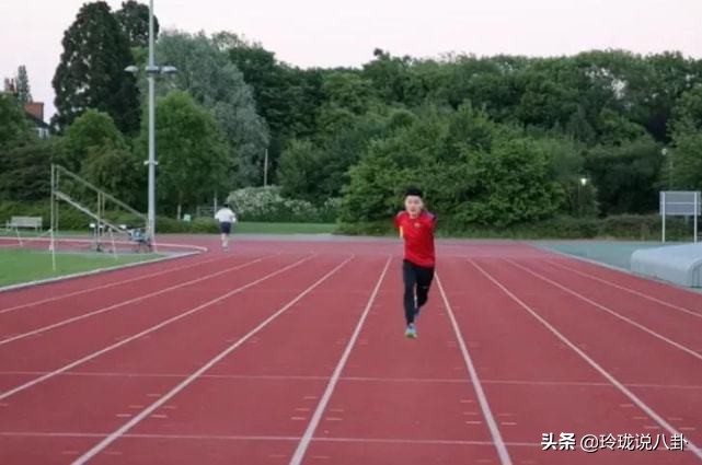 杨孟衡失去双臂的全过程,无臂学霸杨孟衡的故事