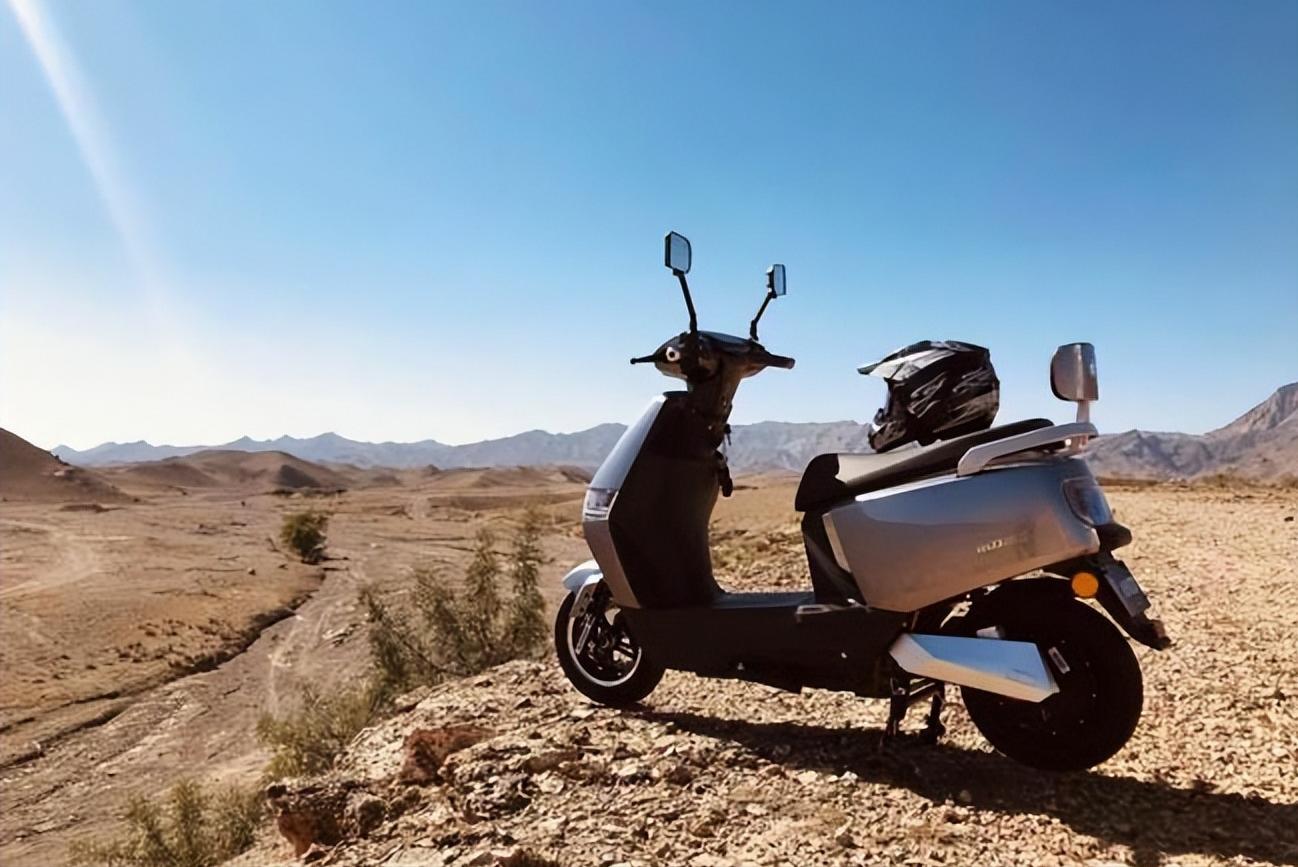 一次性从北京骑到唐山，小刀这2款车，续航能达400里，实用性超强