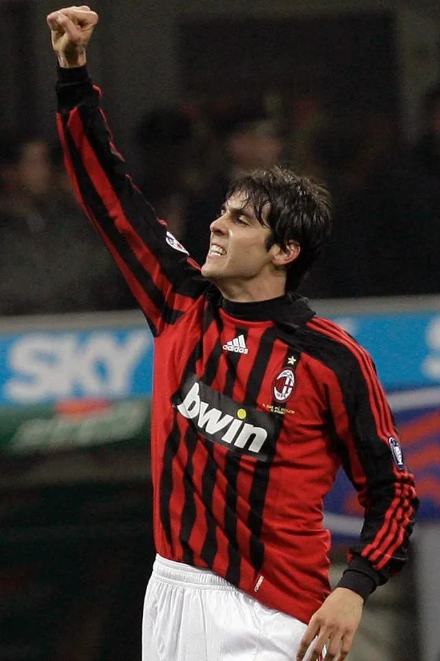 克里斯蒂亚诺罗纳尔多足坛帅哥,天下足球足坛10大帅哥