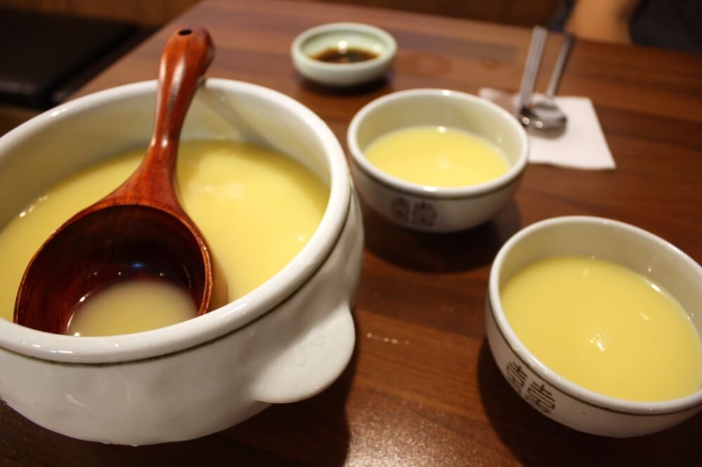 韩剧喝的最多的酒是哪种,韩剧里面白色的酒是什么