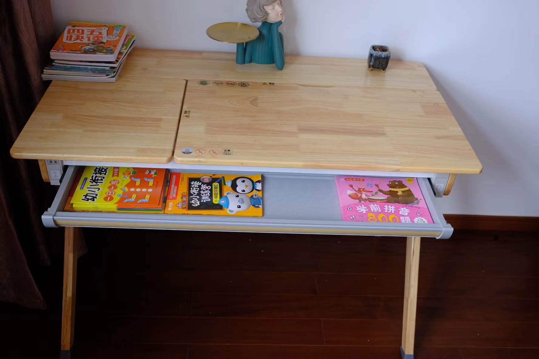 孩子实木学习桌椅怎么选,如何选择儿童学习桌椅