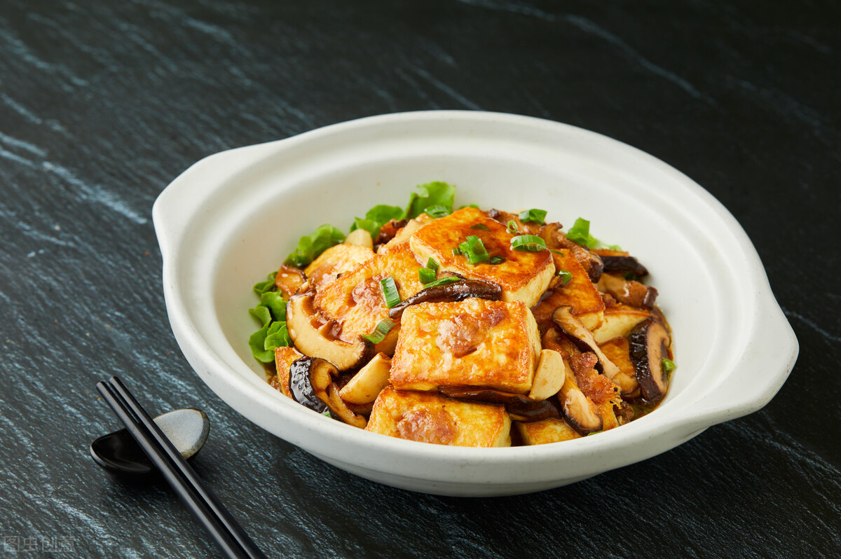 豆腐怎么做比麻婆豆腐简单还好吃,豆腐这样做比麻婆豆腐都好吃