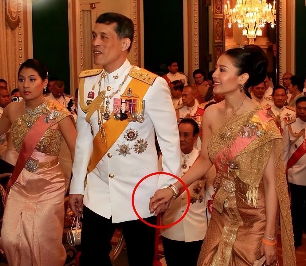 泰国提帮功王子18岁生日情况,泰王14岁提帮功难当大任