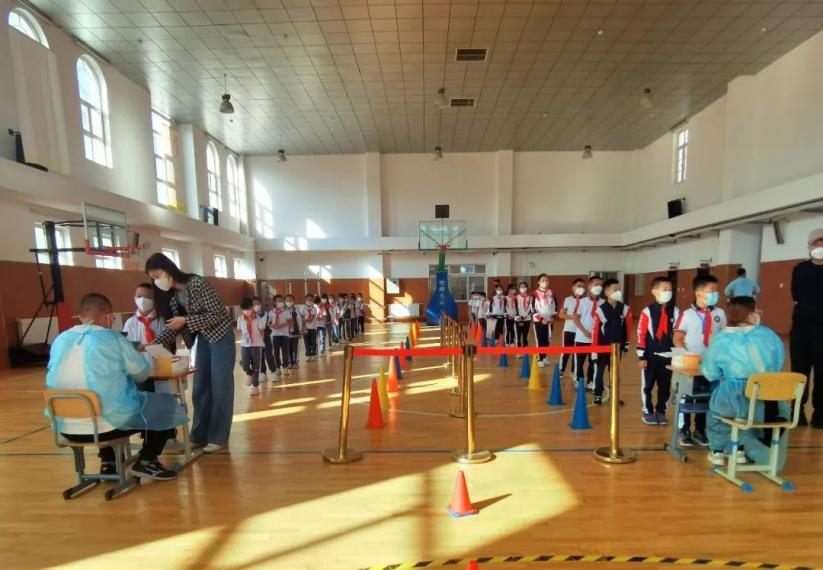 快乐“去上学”幸福“小时光”大连市甘井子区实验小学辛博街校区