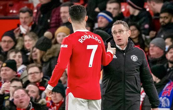 环球奖公开选票,饭圈化足球