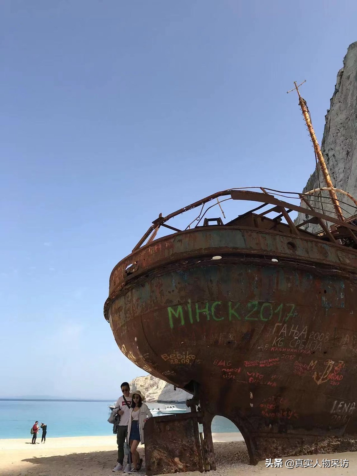 我80后浙江人，和老公在希腊创业，有1000平店铺，计划50岁前回国