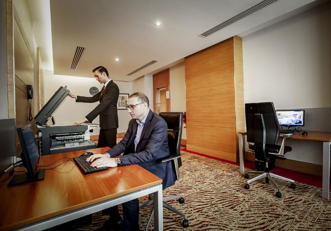 奖项认可+驴友好评，推荐沙迦金沙酒店和公寓，4个理由足矣