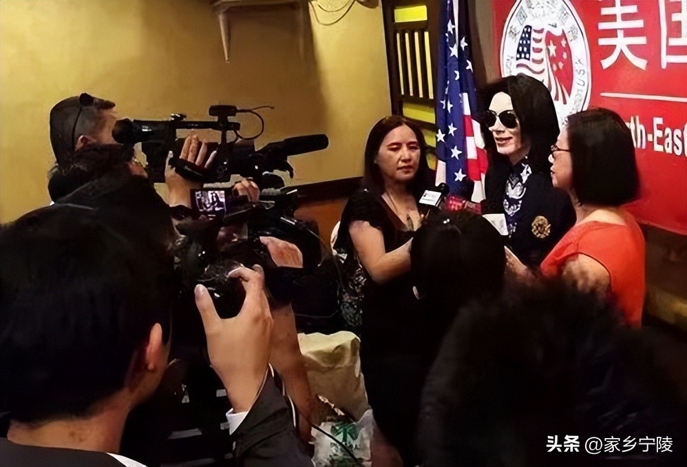 联合国公认的著名歌星好莱坞特型演员||王杰克逊WANG-JACKSON