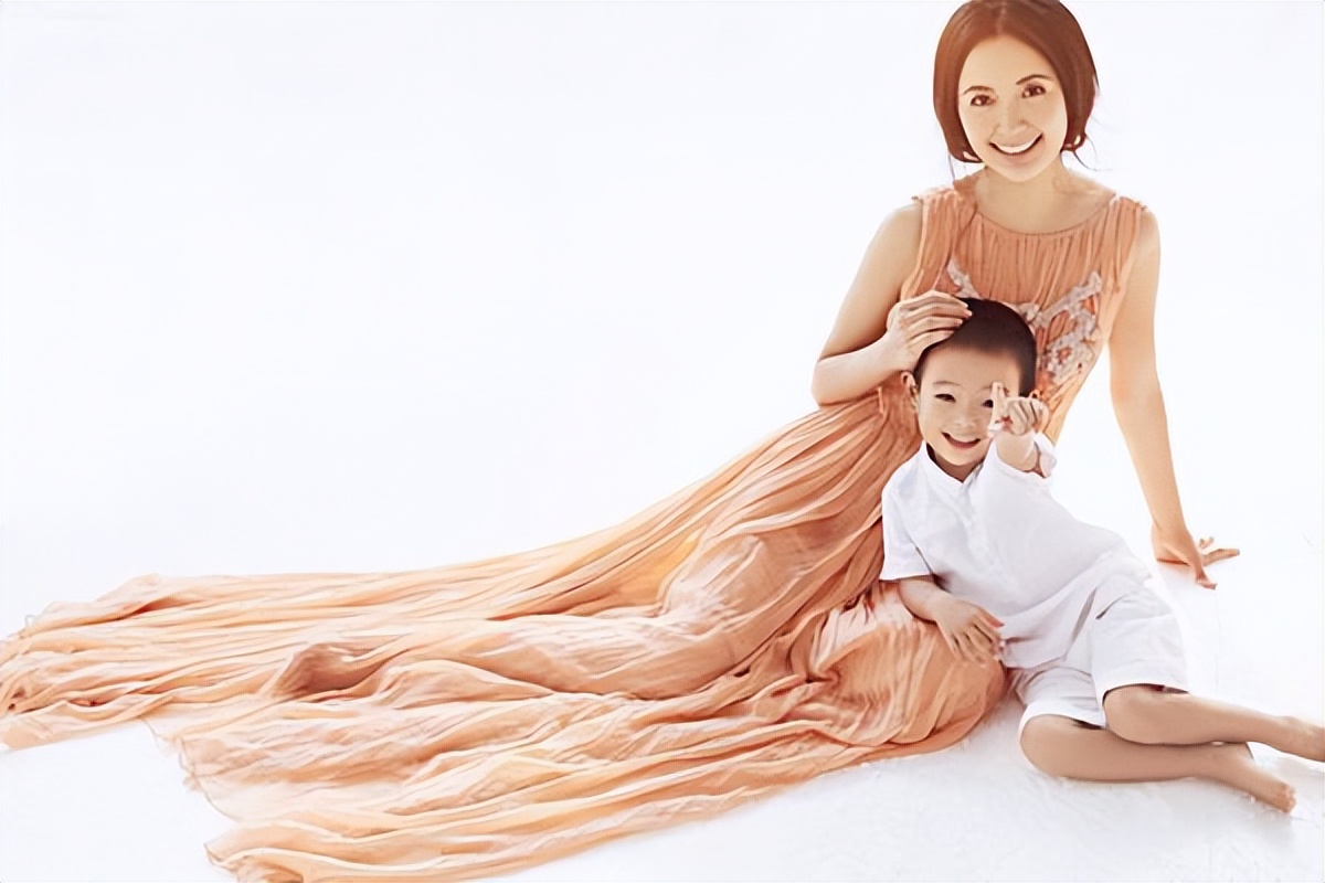 杨童舒和于和伟是二婚吗,杨童舒个人资料和于和伟老婆