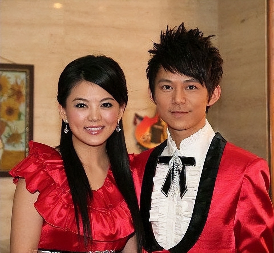 “不可一世”的谢娜，也走到了今天