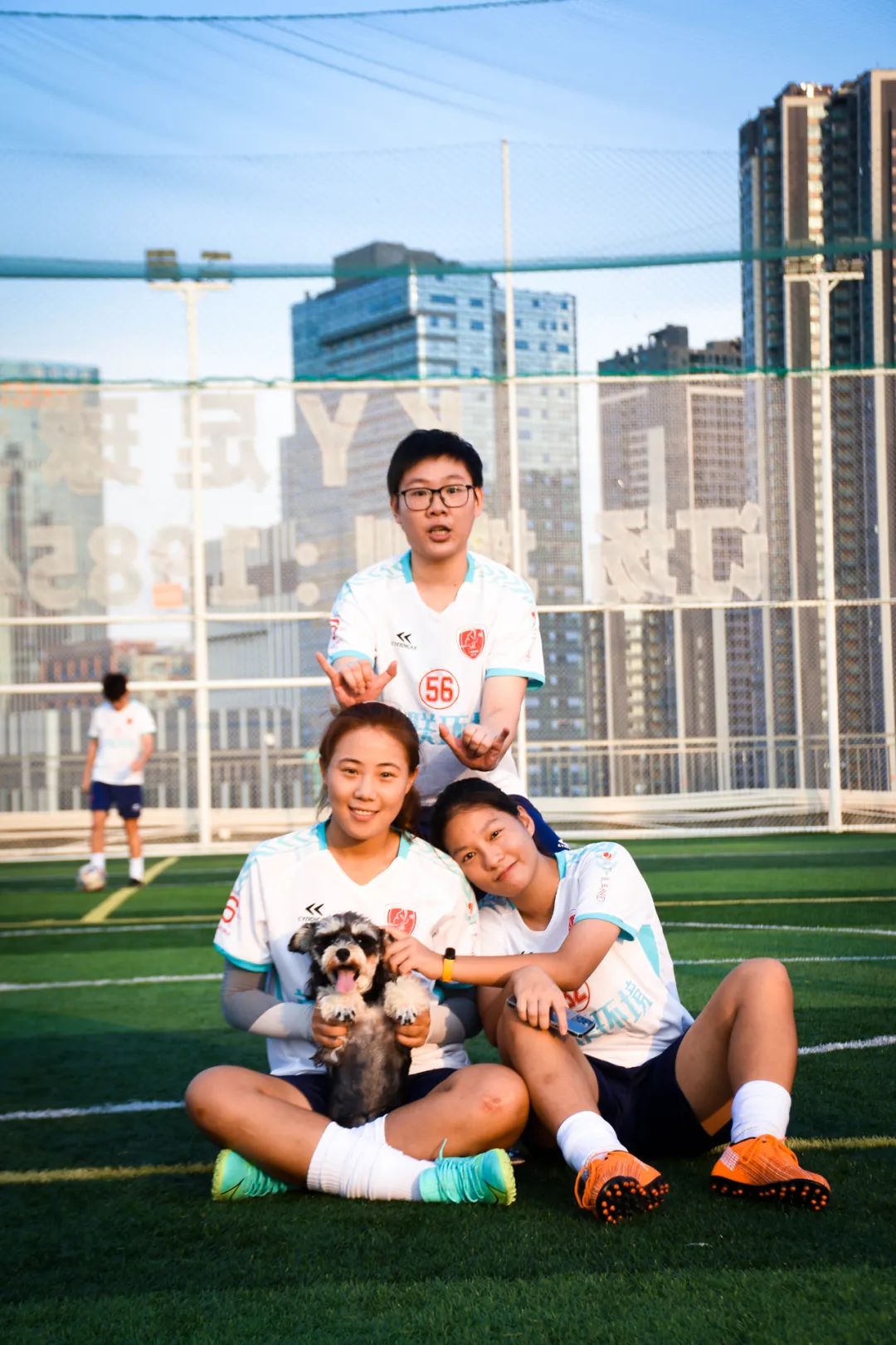 瓒崇悆濂冲骞夸笢,瓒崇悆濂冲骞垮窞