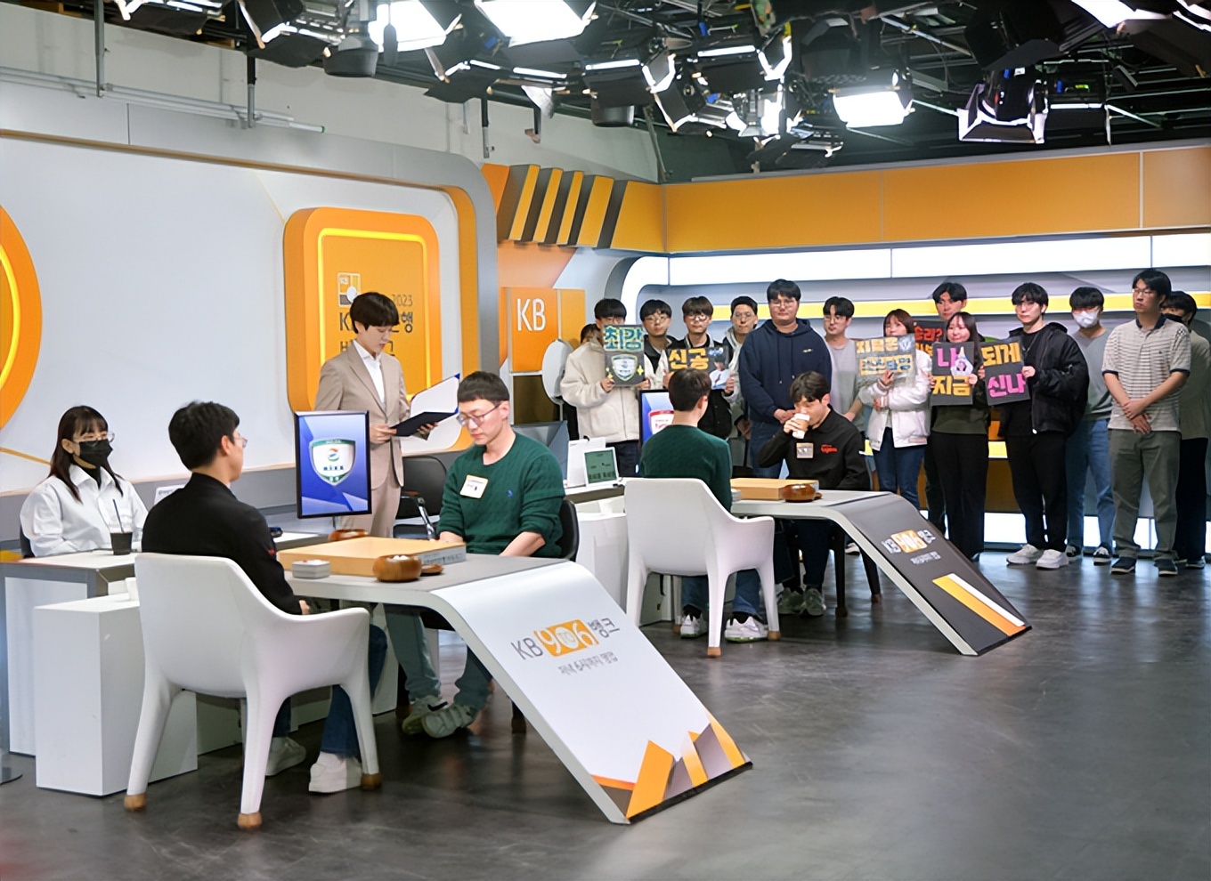 韩国联赛胜利姿势千奇百怪引入大学生助威团超时负也能改判