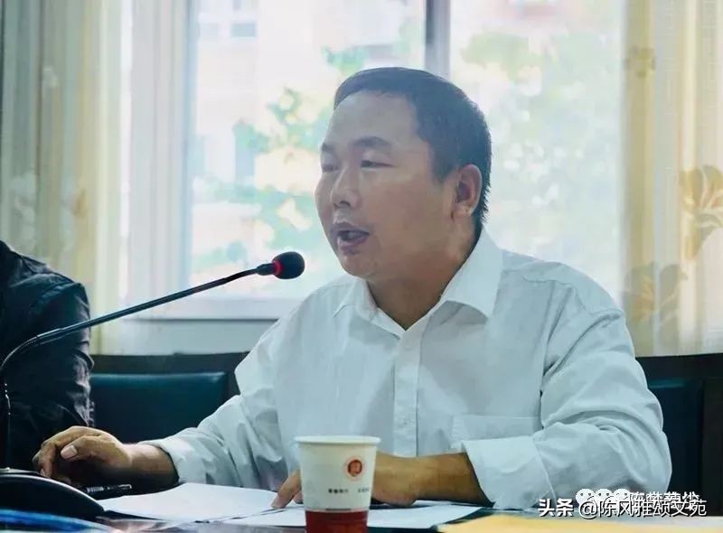 晨之风“市井人物”小小说系列之一