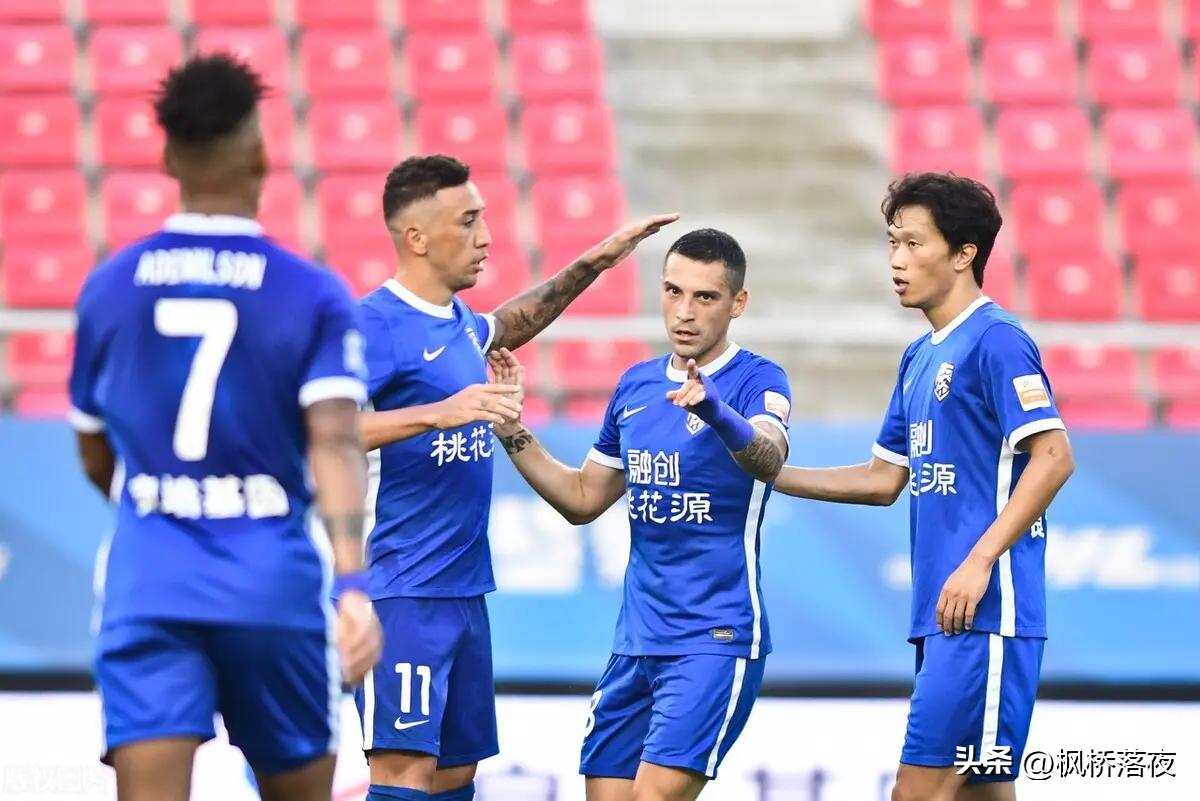 8球9助！能够替代武磊的男人出现了！29岁前苏宁飞翼越来越完美