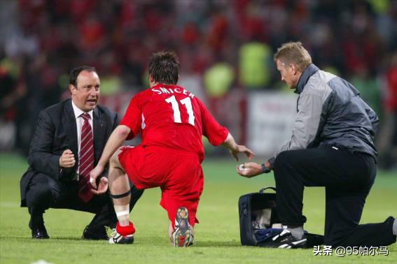 捷克黄金一代的代表人物，伊斯坦布尔奇迹亲历者，落叶归根开酒店