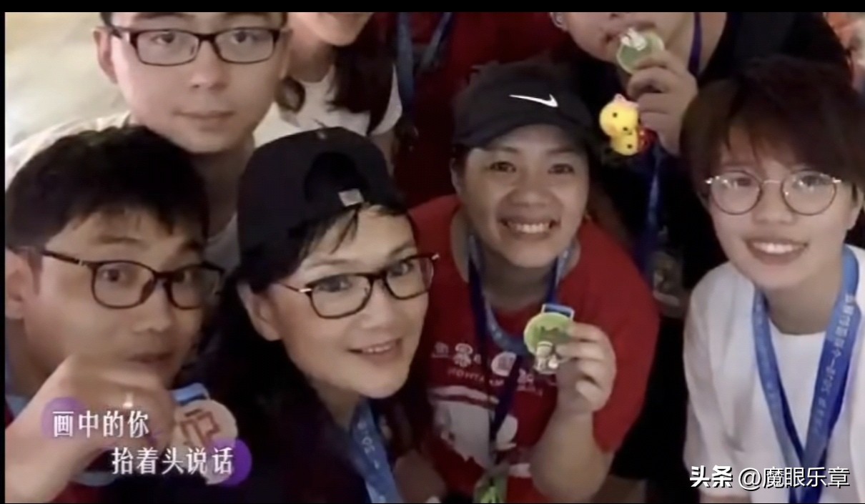 原上海电视新闻节目主持人李培红,新闻主播李培红抖音