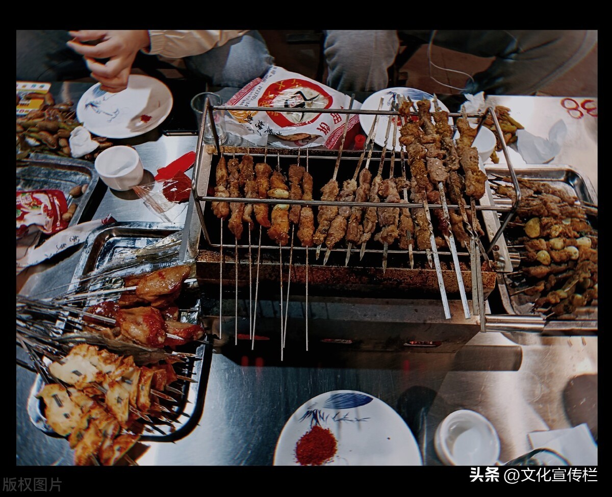淄博烧烤成高考话题,高考淄博烧烤为啥火了