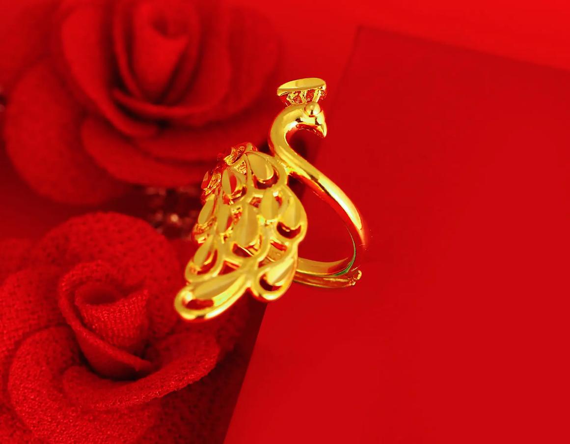 婚礼当天要戴三金是真的还是假的,结婚送三金的来历是什么