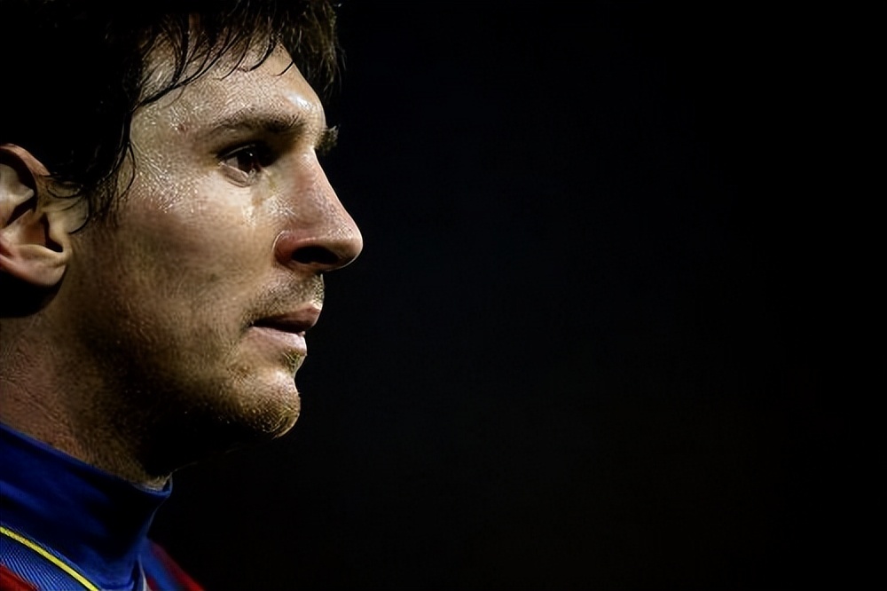 梅西与贝利谁是史上第一球王,球王贝利c罗和梅西谁最强