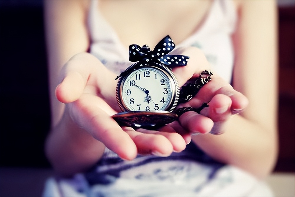 现实有感而发的短句子句句精辟,句句有感而发让人瞬间成长