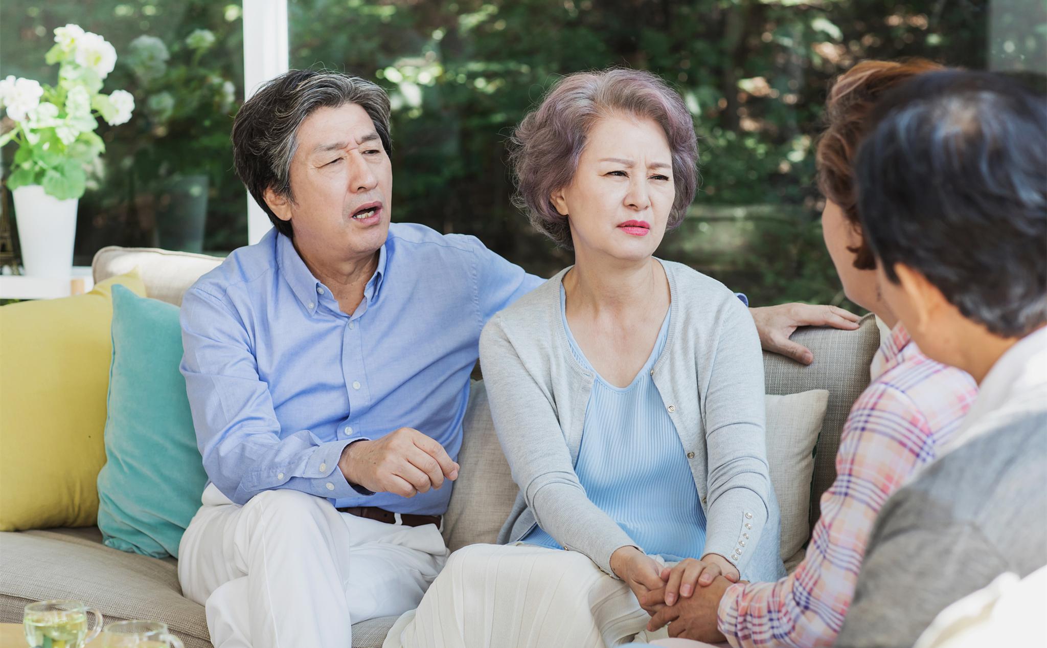 30岁女护士与男医生家中发生关系,因内衣引发血案,丈夫被判死刑