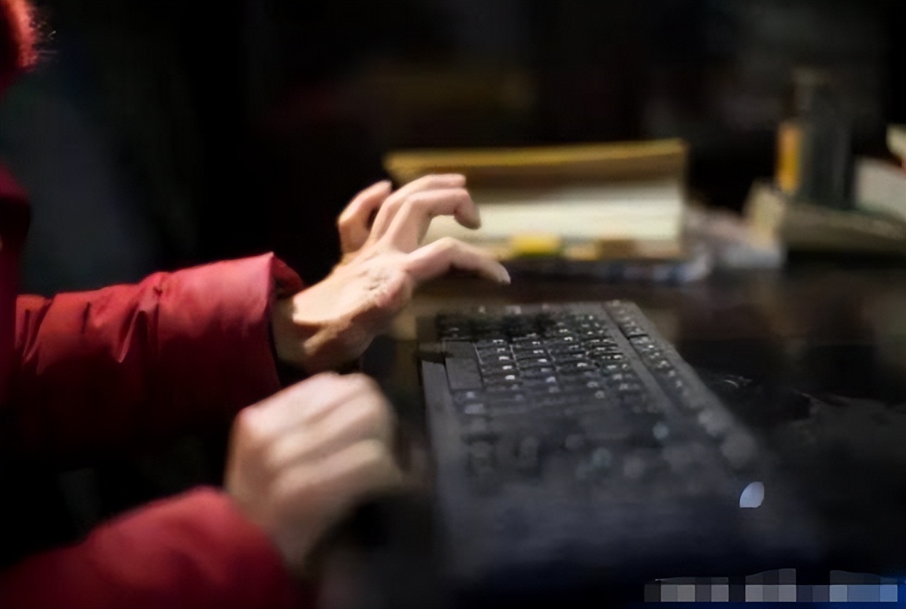 “荡妇”余秀华的风流人生,和她不为人知的反抗之路