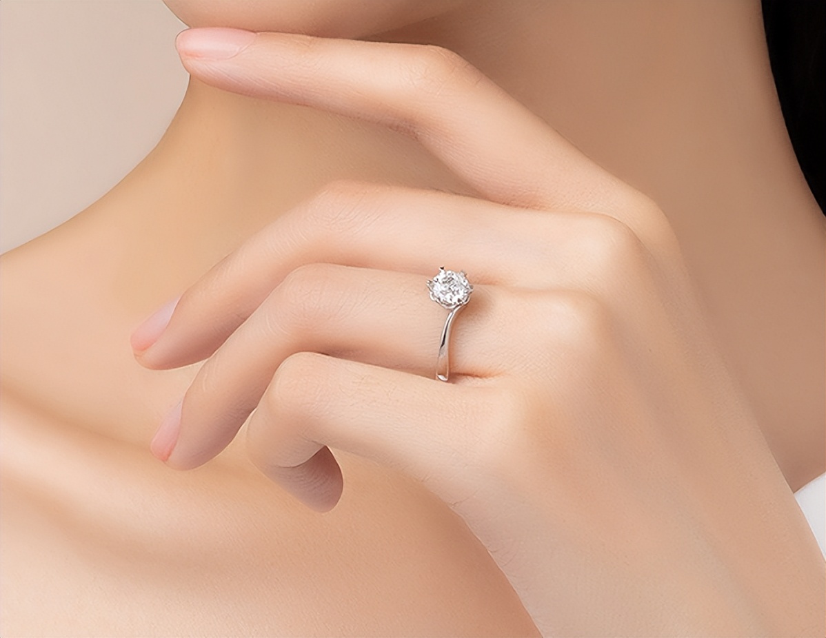 黄金铂金白金价格排名,白金黄金铂金哪个保值