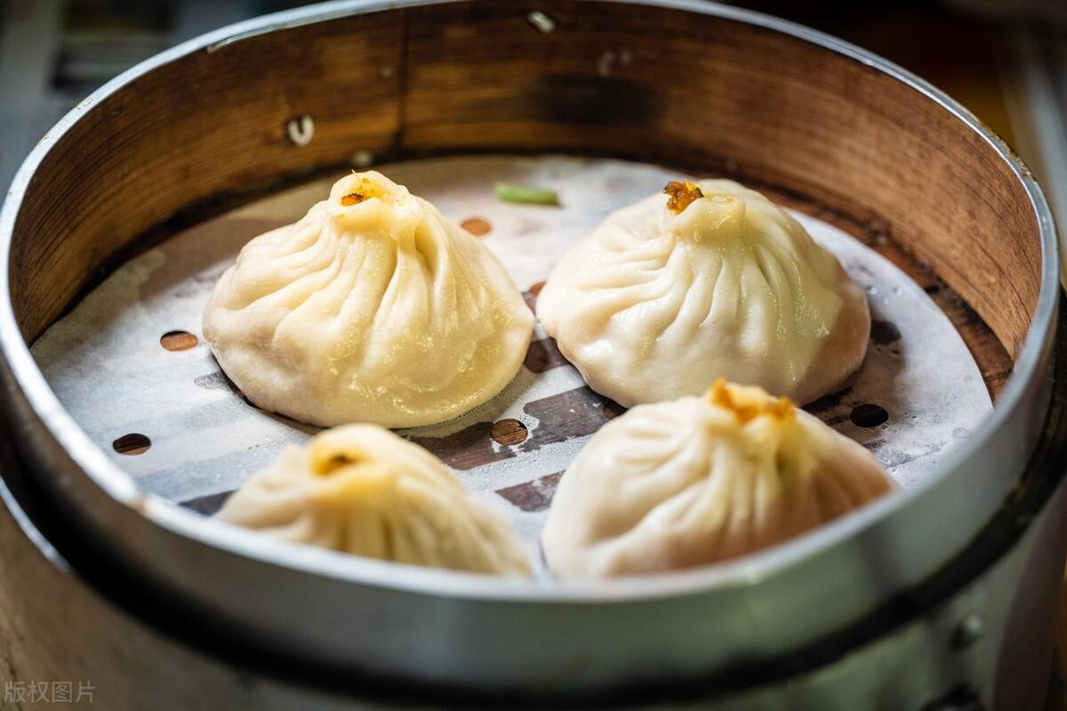 江苏镇江特产排名前十名,镇江美食蟹黄汤包介绍