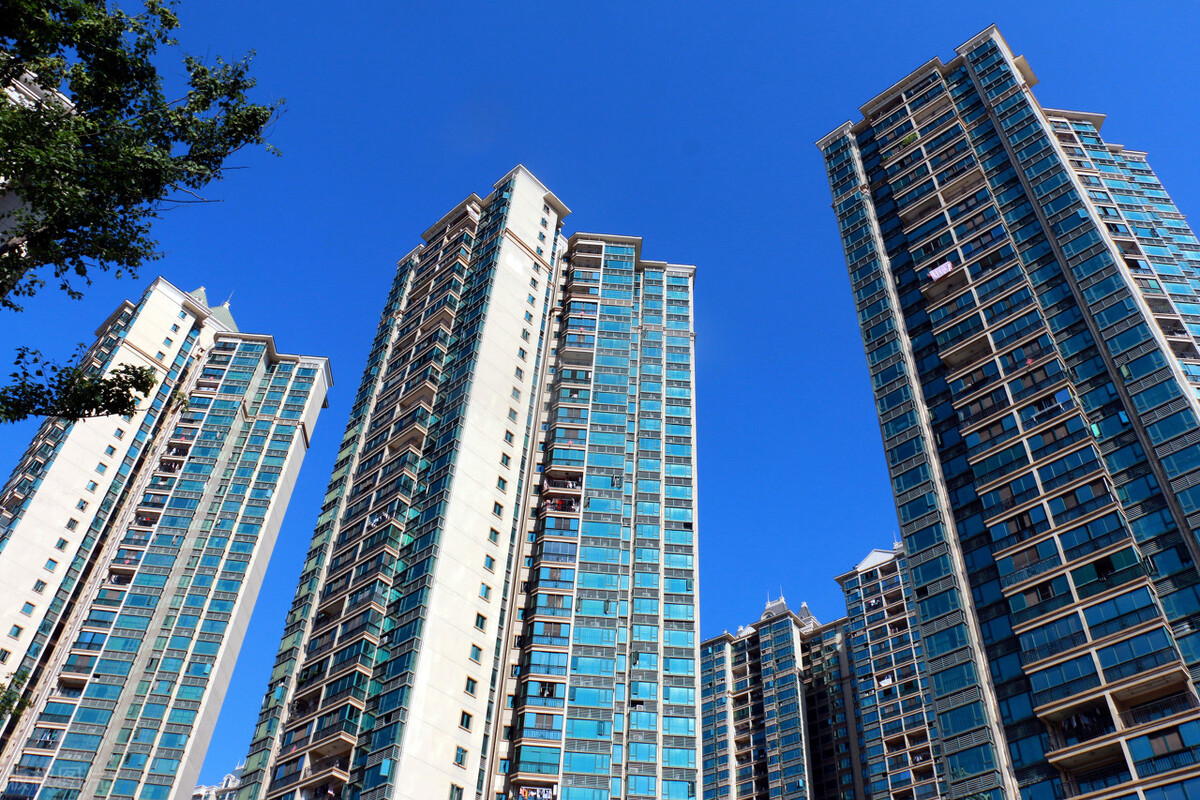 在北京买房好还是盖房子好,在北京买房买二手房还是新房好