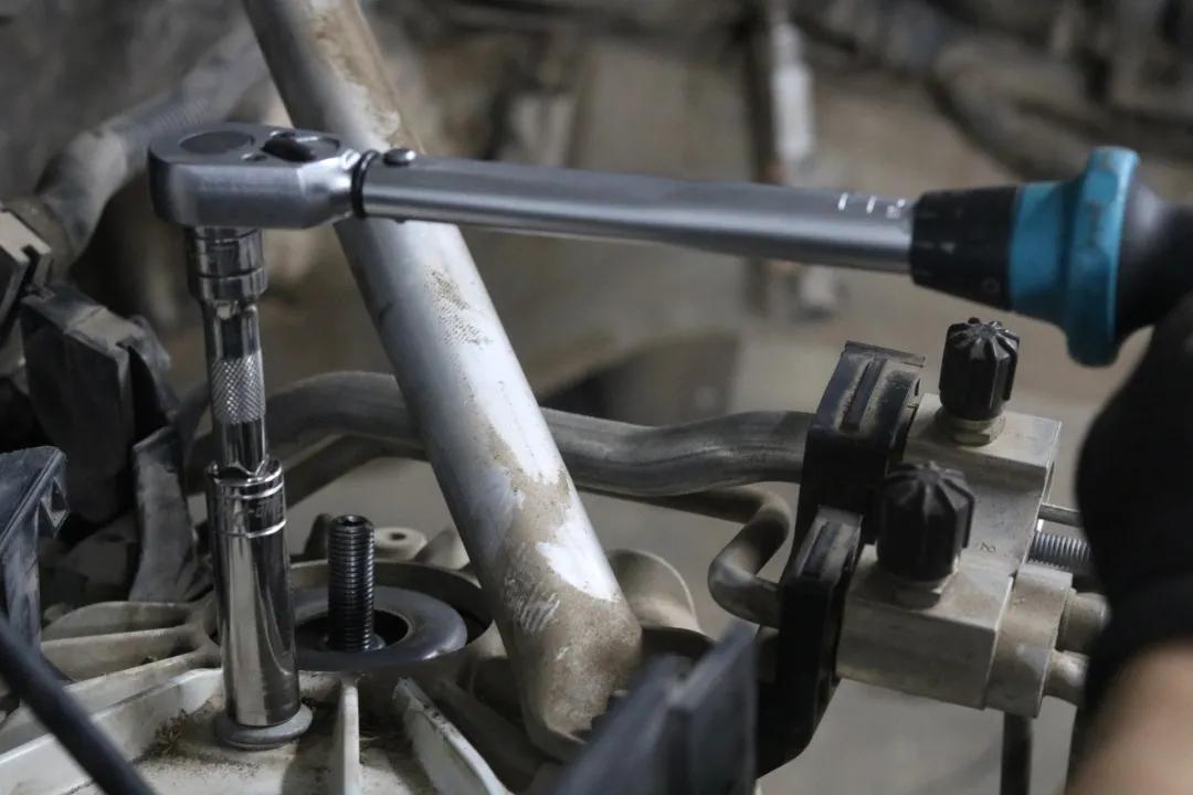 宝马x5翻新全过程,宝马x5老车翻新重庆渝北