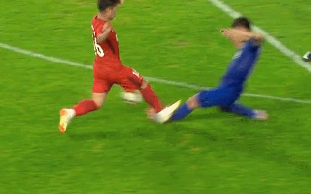 球没踢的情况下怎么练球,球还可以这样踢