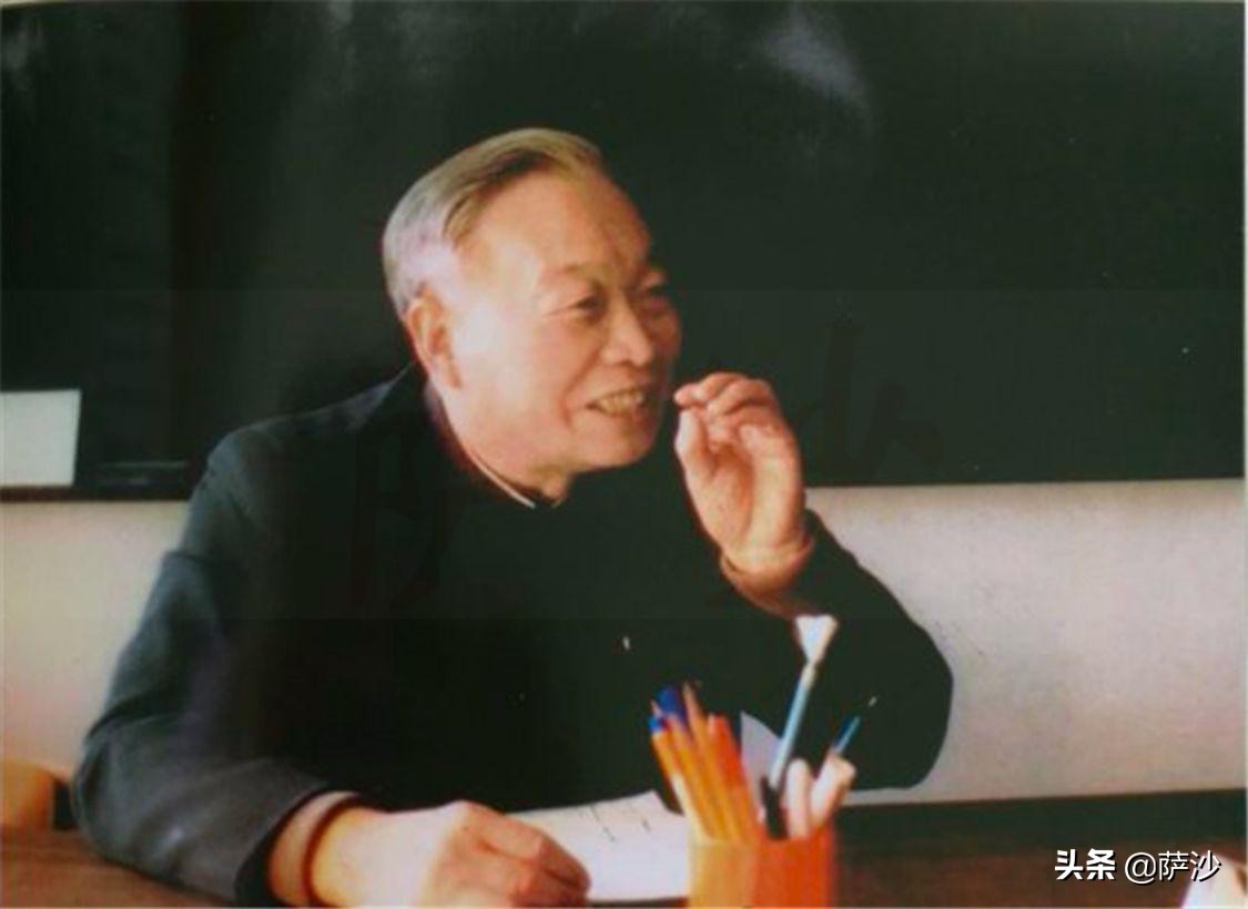 中国原*弹子**之父应该是谁？1958年6月30日苏联帮助中国建成反应堆