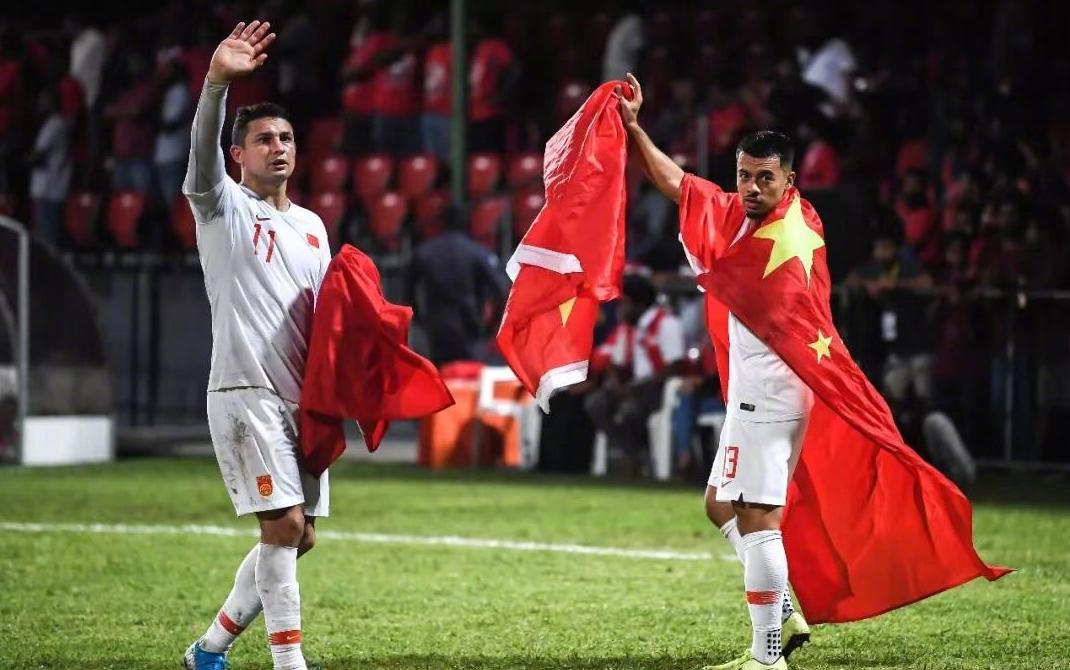 争议！刘建宏为男足抱不平：只要成绩不好就不该开豪车、吃海参？