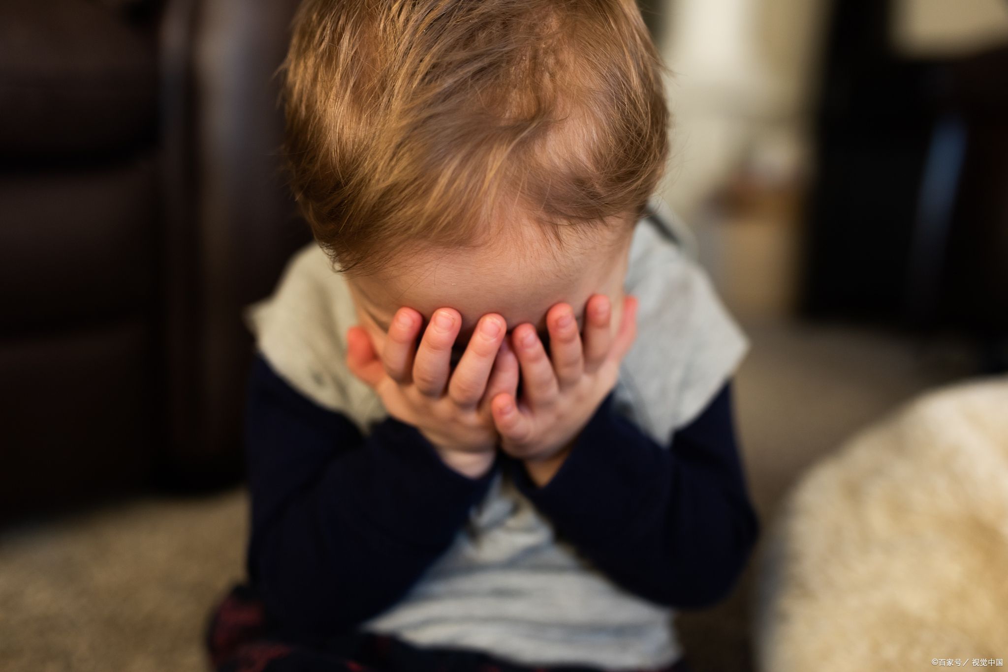 宝宝总说害怕怎么解决,在家总感觉害怕有恐惧感什么原因