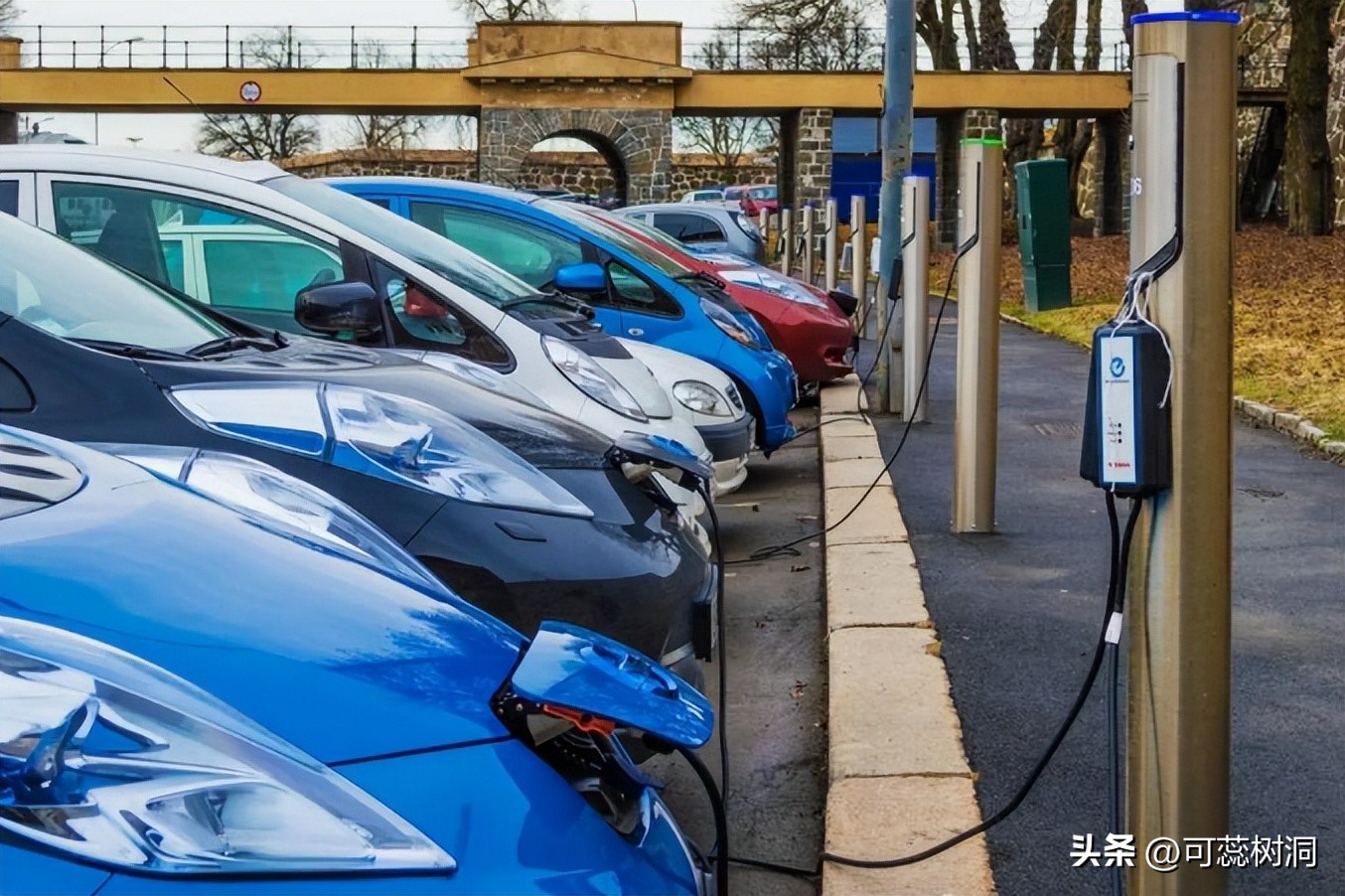 美国对中国芯片最新动态,美国升级中国芯片