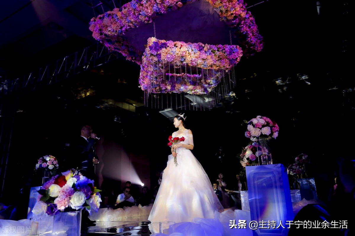 一个婚礼司仪要具备哪些素质,如何成为婚礼司仪