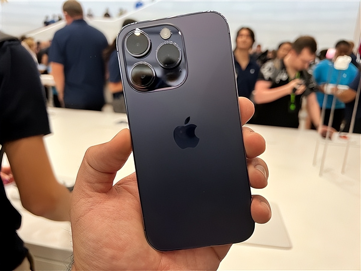 苹果应该学习华为？iPhone14Pro录像细节曝光，不同内存有区分