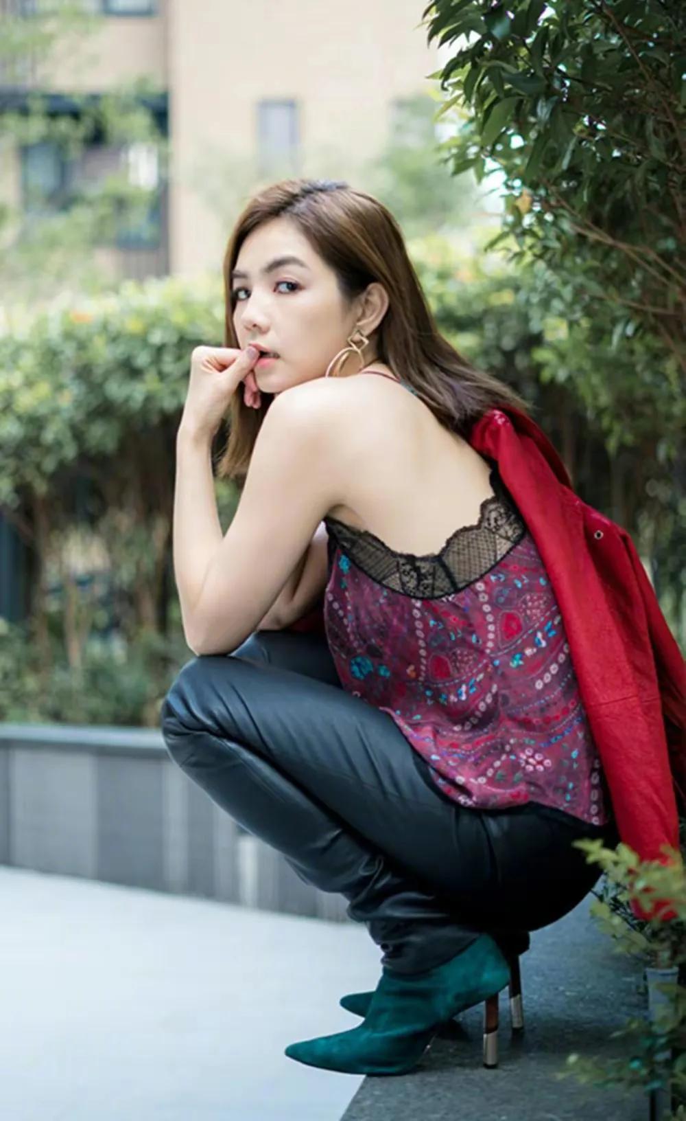 ella陈嘉桦恋人未满初舞台完整版,陈嘉桦浪姐4首秀舞台