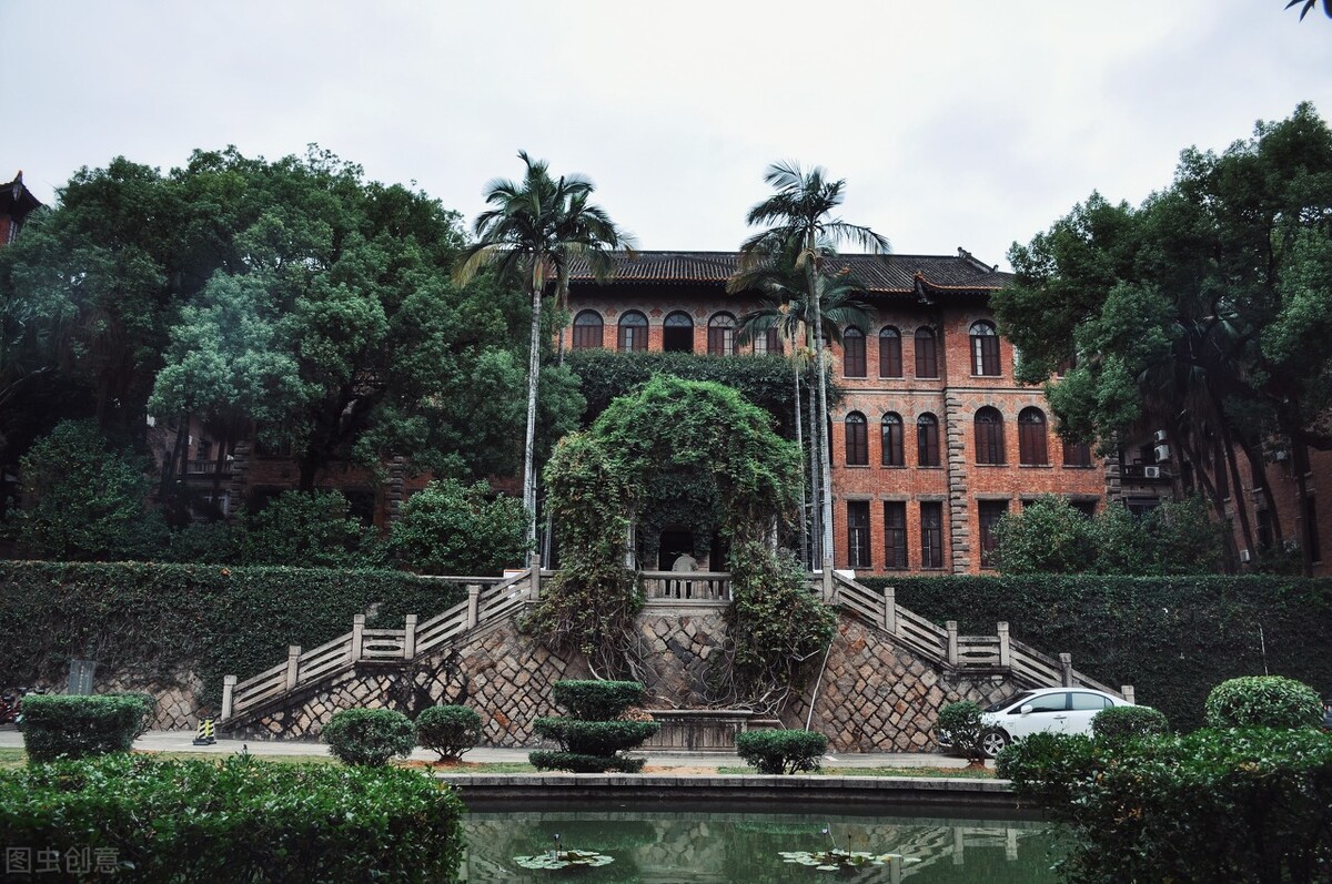 福建师范大学有哪些好专业，多少分考得上，为什么没能上双一流