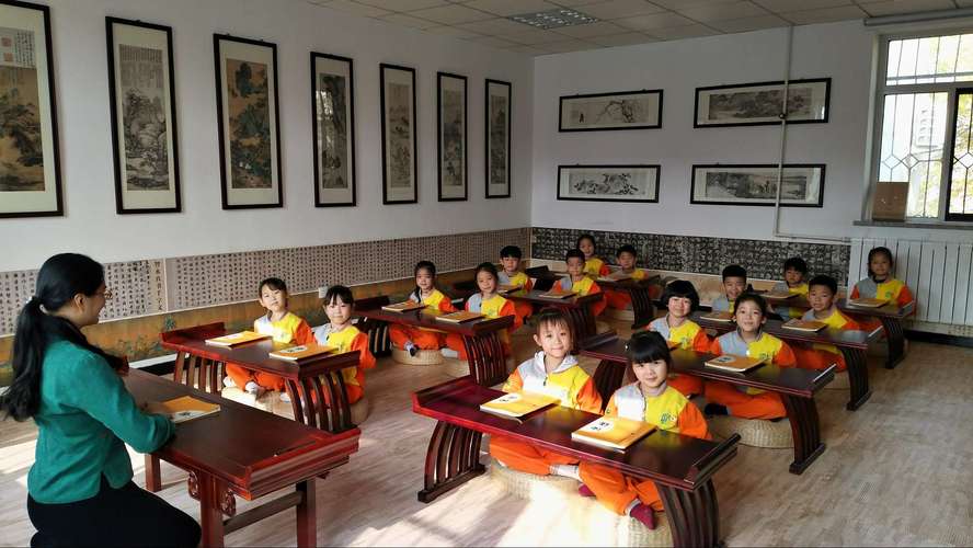 各类国学班为何不能代替义务教育,国学班值得报吗