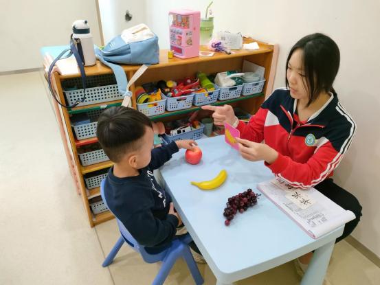 脑瘫儿童粗大肢体训练,脑瘫孩子的手部精细动作训练方法