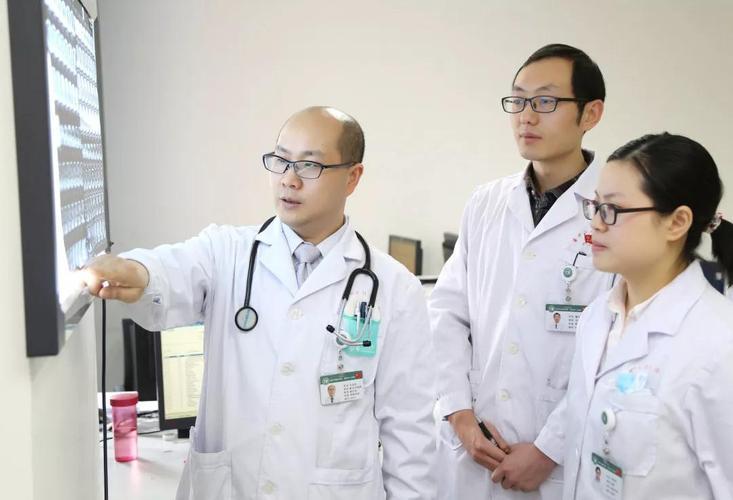 甲流发烧的四个阶段反复发烧,甲流发烧怎么处理最好呢