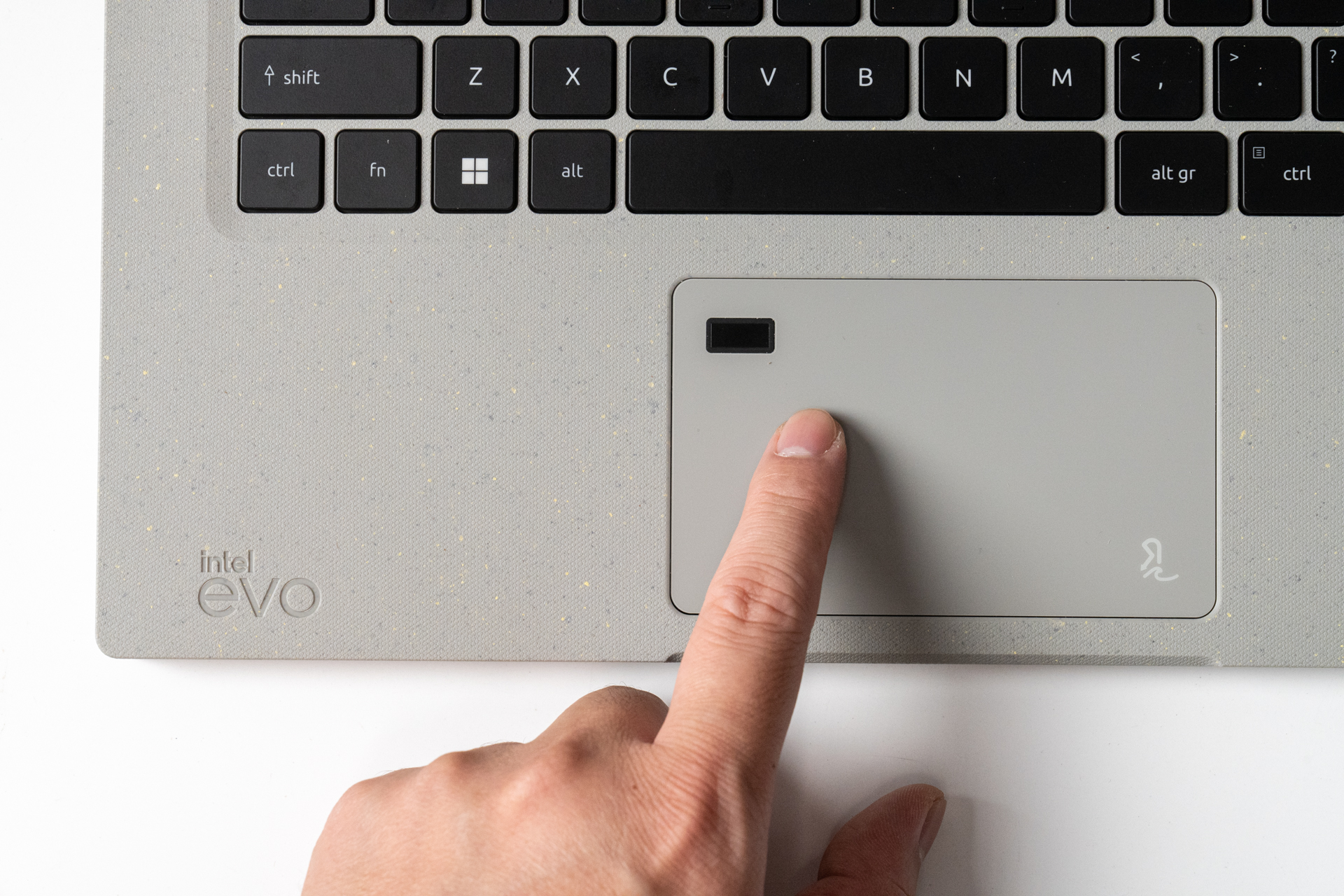 如此实用，环保“本”该如此：宏碁·未来蜂鸟轻薄环保电脑